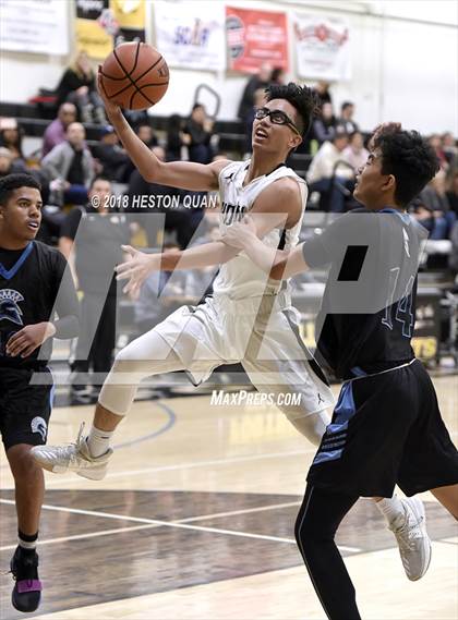 Thumbnail 1 in Villa Park @ Foothill photogallery.