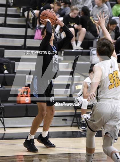 Thumbnail 1 in Villa Park @ Foothill photogallery.