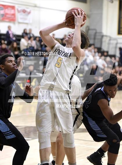 Thumbnail 3 in Villa Park @ Foothill photogallery.