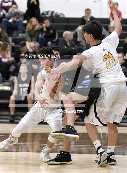 Thumbnail 1 in Villa Park @ Foothill photogallery.