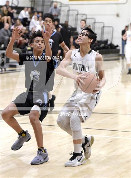 Thumbnail 3 in Villa Park @ Foothill photogallery.