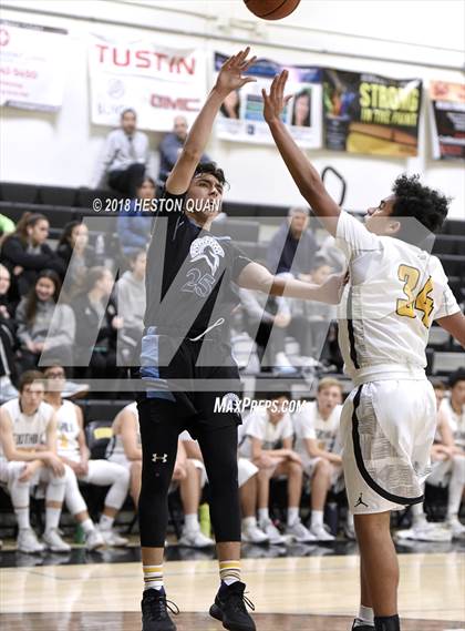 Thumbnail 1 in Villa Park @ Foothill photogallery.