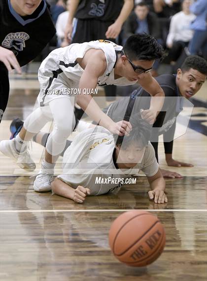 Thumbnail 1 in Villa Park @ Foothill photogallery.