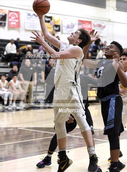 Thumbnail 1 in Villa Park @ Foothill photogallery.