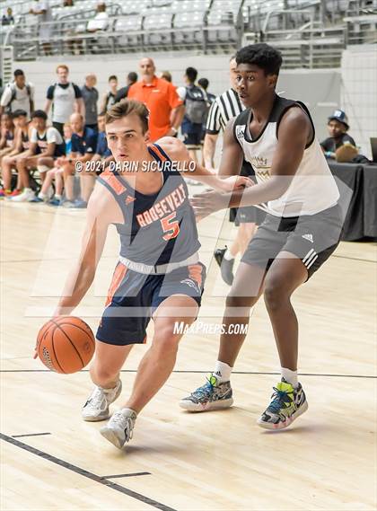 Thumbnail 1 in Roosevelt vs Servite (Section 7 Arizona Tournament) photogallery.