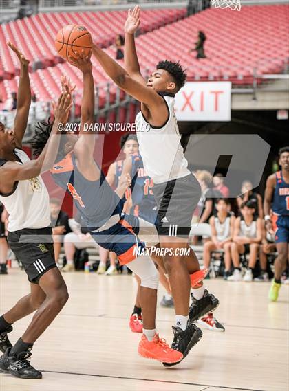 Thumbnail 2 in Roosevelt vs Servite (Section 7 Arizona Tournament) photogallery.