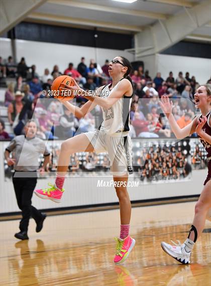Thumbnail 3 in Perryville @ Bigelow photogallery.