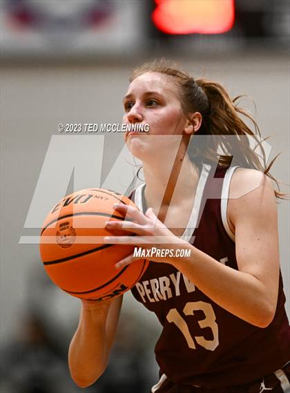 Thumbnail 1 in Perryville @ Bigelow photogallery.