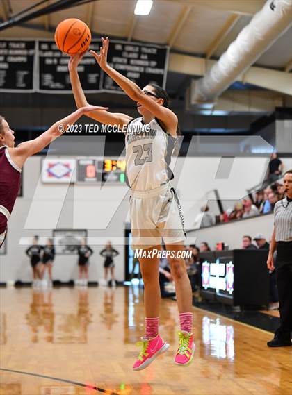 Thumbnail 3 in Perryville @ Bigelow photogallery.