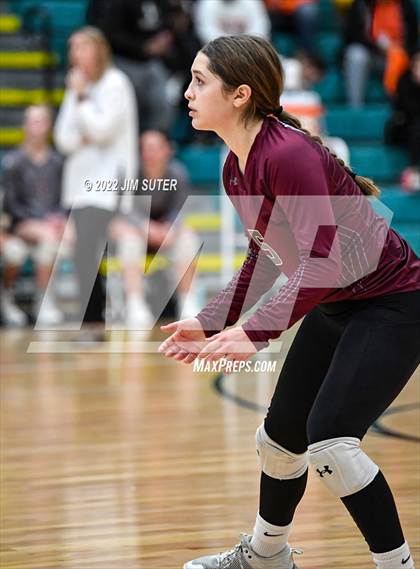 Thumbnail 3 in Schulenburg vs Johnson City (UIL 2A Region 4 Final) photogallery.