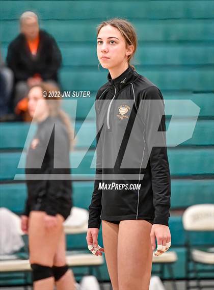 Thumbnail 1 in Schulenburg vs Johnson City (UIL 2A Region 4 Final) photogallery.