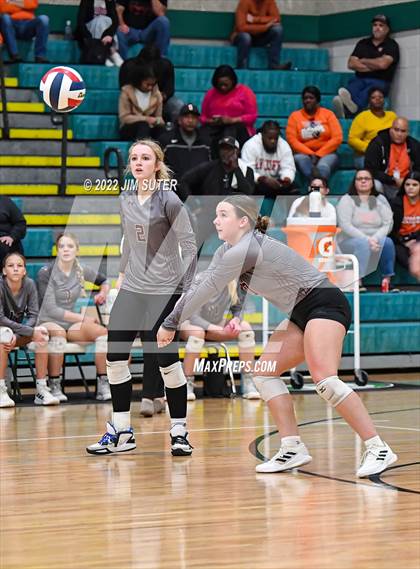 Thumbnail 1 in Schulenburg vs Johnson City (UIL 2A Region 4 Final) photogallery.