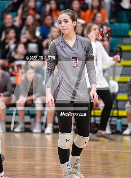 Thumbnail 3 in Schulenburg vs Johnson City (UIL 2A Region 4 Final) photogallery.