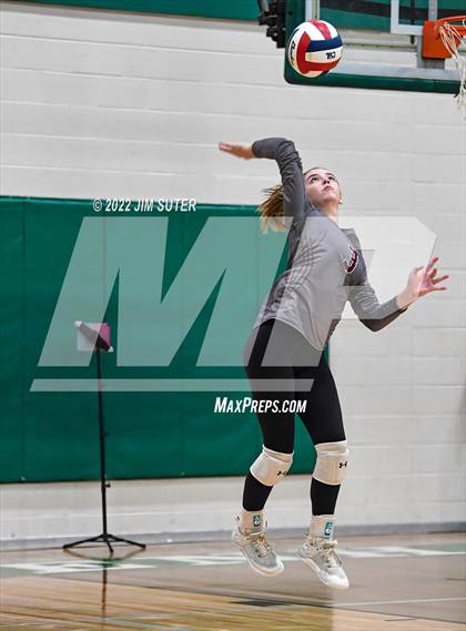 Thumbnail 2 in Schulenburg vs Johnson City (UIL 2A Region 4 Final) photogallery.
