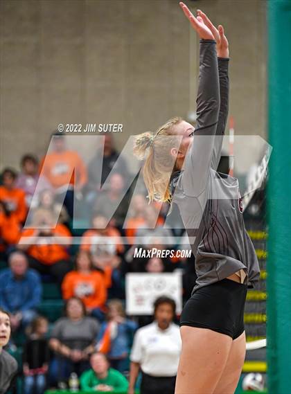 Thumbnail 2 in Schulenburg vs Johnson City (UIL 2A Region 4 Final) photogallery.
