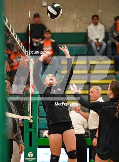 Thumbnail 2 in Schulenburg vs Johnson City (UIL 2A Region 4 Final) photogallery.