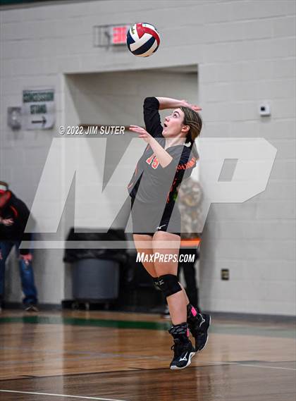 Thumbnail 3 in Schulenburg vs Johnson City (UIL 2A Region 4 Final) photogallery.