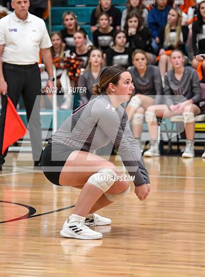 Thumbnail 3 in Schulenburg vs Johnson City (UIL 2A Region 4 Final) photogallery.