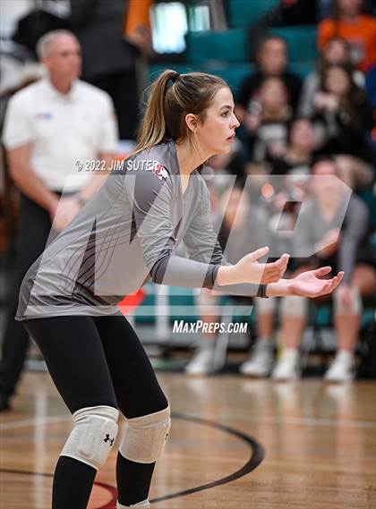 Thumbnail 1 in Schulenburg vs Johnson City (UIL 2A Region 4 Final) photogallery.