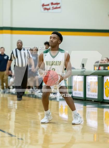 Thumbnail 2 in Great Bridge vs. Indian River photogallery.