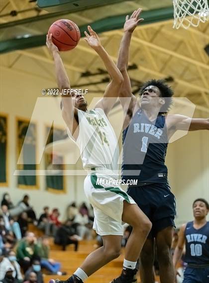 Thumbnail 2 in Great Bridge vs. Indian River photogallery.