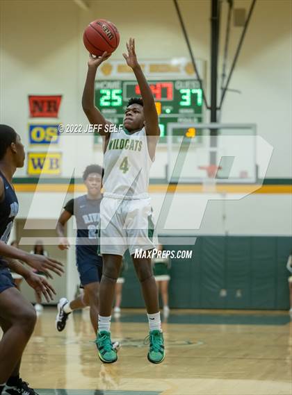 Thumbnail 2 in Great Bridge vs. Indian River photogallery.