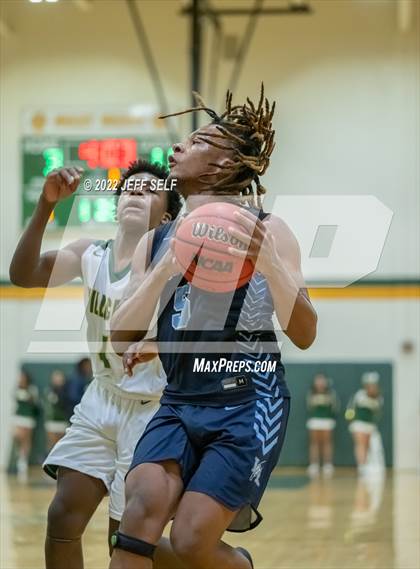 Thumbnail 2 in Great Bridge vs. Indian River photogallery.