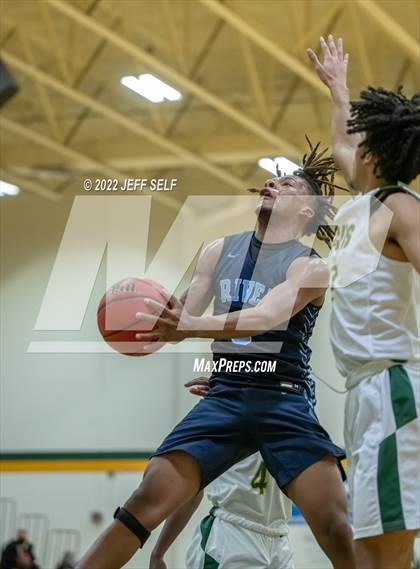 Thumbnail 1 in Great Bridge vs. Indian River photogallery.