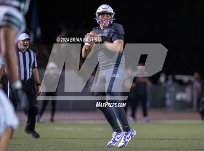 Thumbnail 1 in Damien vs. Kapa'a (HHSAA D1 Semifinal) photogallery.