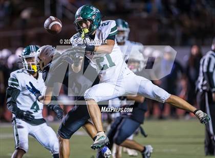 Thumbnail 1 in Damien vs. Kapa'a (HHSAA D1 Semifinal) photogallery.
