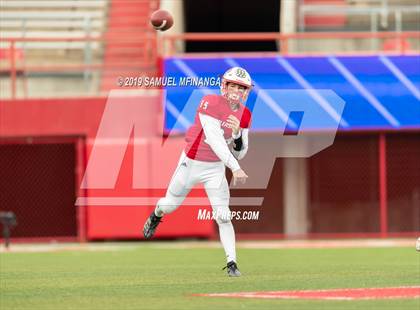 Thumbnail 3 in St. Francis vs. Pleasanton (NSAA Class D2 Final)  photogallery.