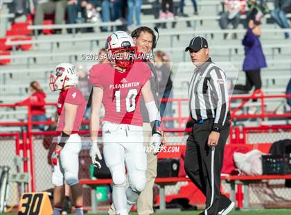 Thumbnail 3 in St. Francis vs. Pleasanton (NSAA Class D2 Final)  photogallery.