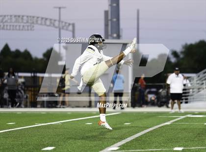 Thumbnail 3 in Conroe @ College Park photogallery.