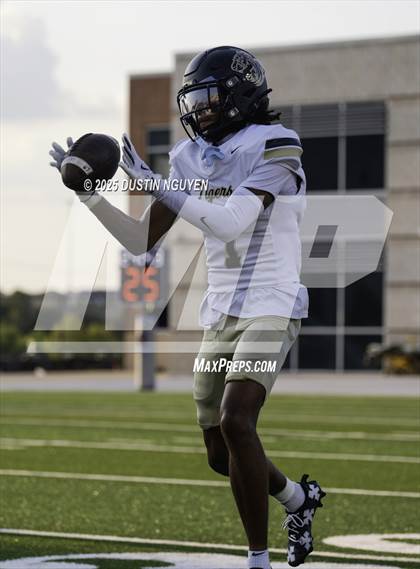 Thumbnail 1 in Conroe @ College Park photogallery.