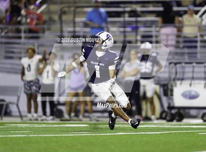 Thumbnail 3 in Conroe @ College Park photogallery.