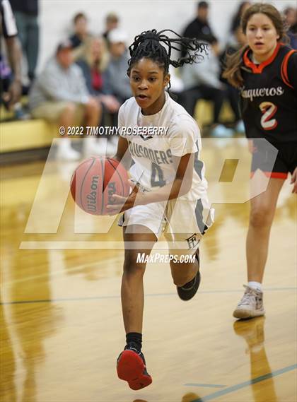 Thumbnail 3 in Faith Lutheran vs. Fernley photogallery.