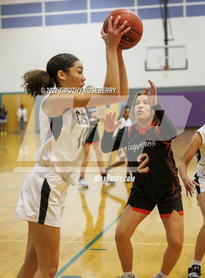 Thumbnail 2 in Faith Lutheran vs. Fernley photogallery.