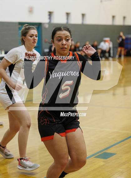Thumbnail 3 in Faith Lutheran vs. Fernley photogallery.