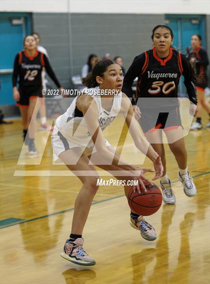 Thumbnail 2 in Faith Lutheran vs. Fernley photogallery.
