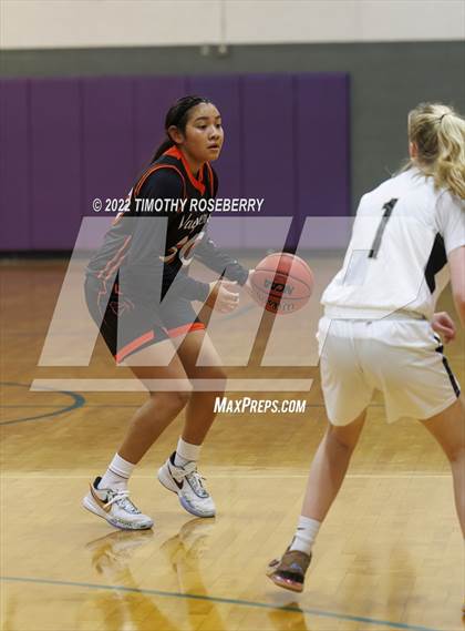 Thumbnail 3 in Faith Lutheran vs. Fernley photogallery.