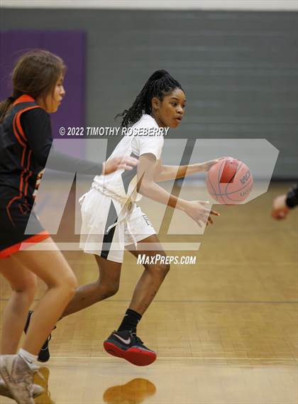 Thumbnail 2 in Faith Lutheran vs. Fernley photogallery.