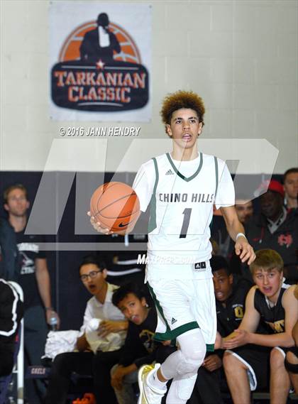 Thumbnail 3 in Chino Hills vs. Bishop O'Dowd (Tarkanian Classic) photogallery.