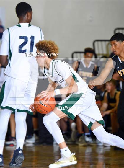 Thumbnail 1 in Chino Hills vs. Bishop O'Dowd (Tarkanian Classic) photogallery.