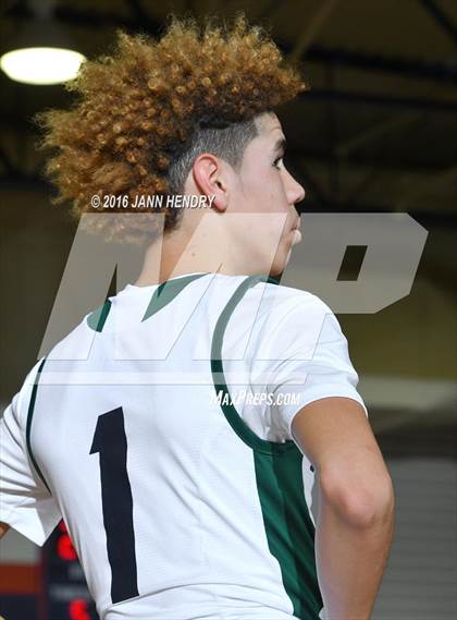 Thumbnail 2 in Chino Hills vs. Bishop O'Dowd (Tarkanian Classic) photogallery.