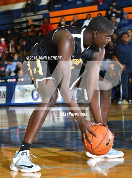 Thumbnail 3 in Chino Hills vs. Bishop O'Dowd (Tarkanian Classic) photogallery.