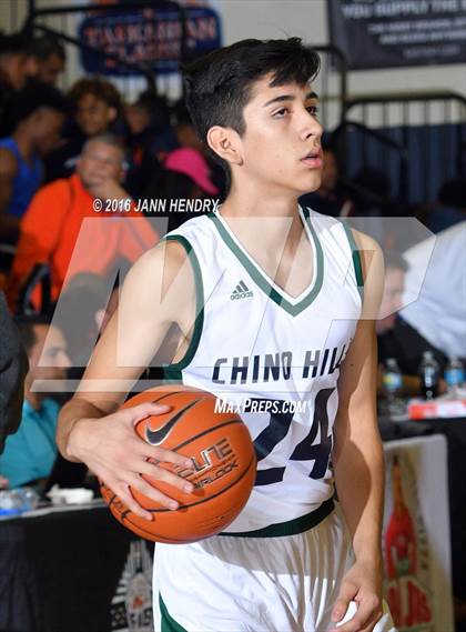 Thumbnail 1 in Chino Hills vs. Bishop O'Dowd (Tarkanian Classic) photogallery.