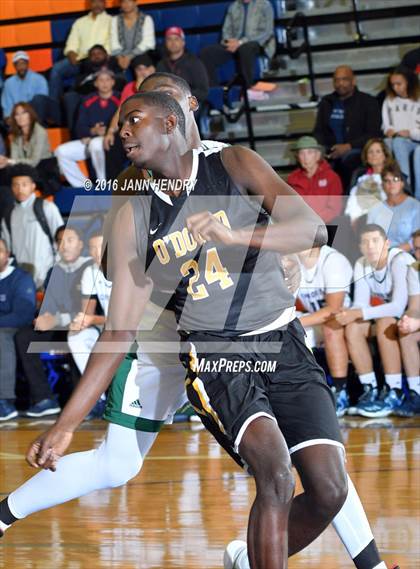 Thumbnail 2 in Chino Hills vs. Bishop O'Dowd (Tarkanian Classic) photogallery.