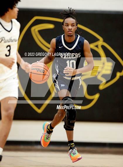 Thumbnail 1 in Bell vs Fossil Ridge photogallery.