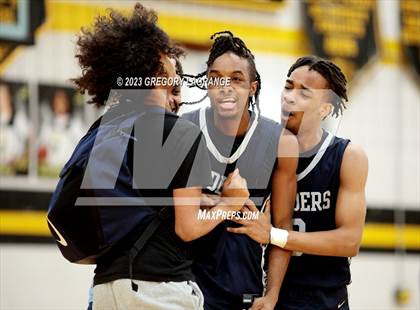 Thumbnail 1 in Bell vs Fossil Ridge photogallery.