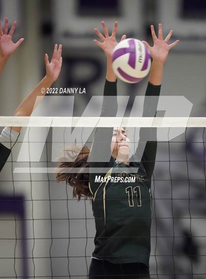 Thumbnail 2 in Langley vs. Chantilly (VHSL Class 6 Region D Final) photogallery.